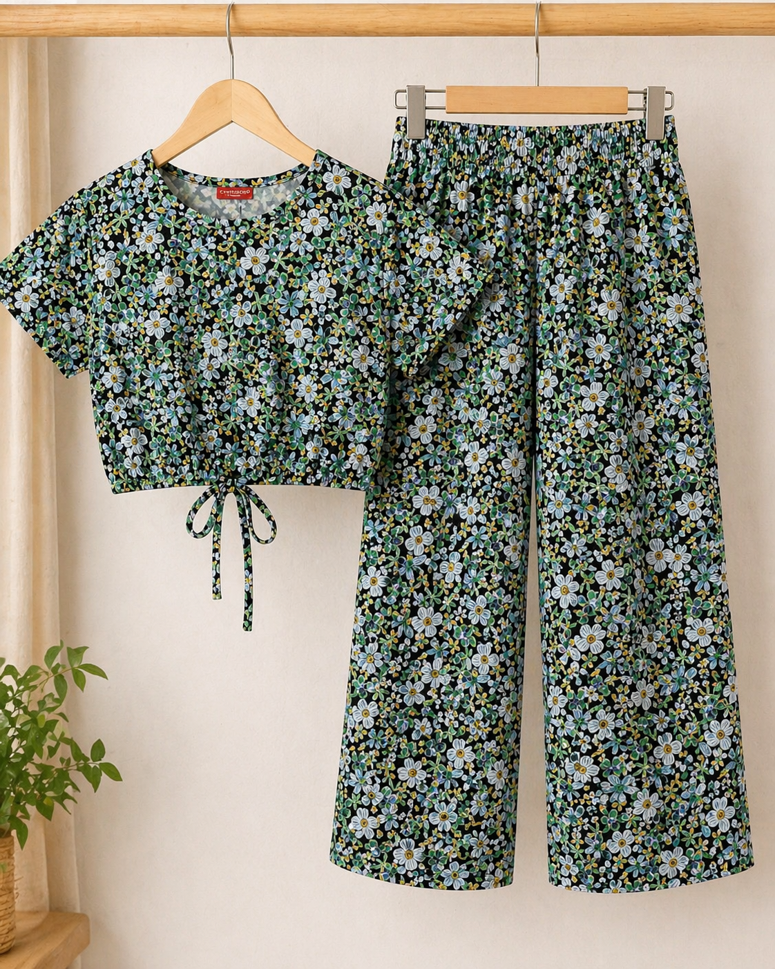 Girls Mini Floral Printed Cotton Co-Ord Set | Summer Casual Outfit | 1 – 10 Years | Green Daisy Print
